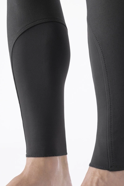 Męskie bryczesy Equiline Willow lej kolanowy X-Grip - czarne