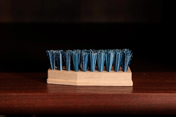 Szczotka z twardym włosiem do sierści Sammy Kids Pony Kentucky Grooming Deluxe - niebieska