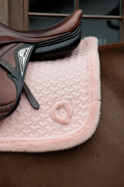 Kentucky czaprak Fake Fur Plaited Quilt - różowy