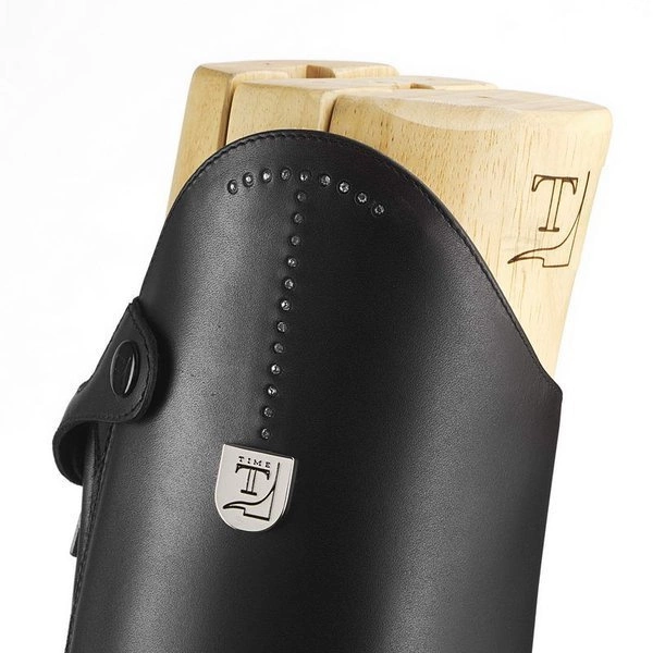 Kryształki SWAROVSKI ułożone w literę T