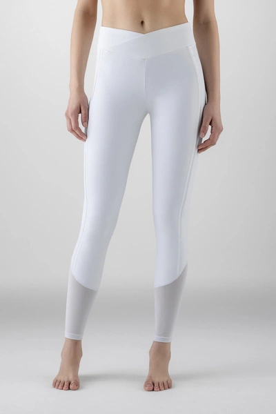 Legginsy z wysokim stanem z pełnym lejem Equiline Gesrifh - białe