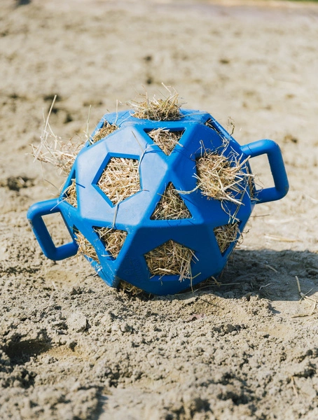 Kentucky elastyczna piłka na siano Relax Horse Play & Hay Ball - niebieska