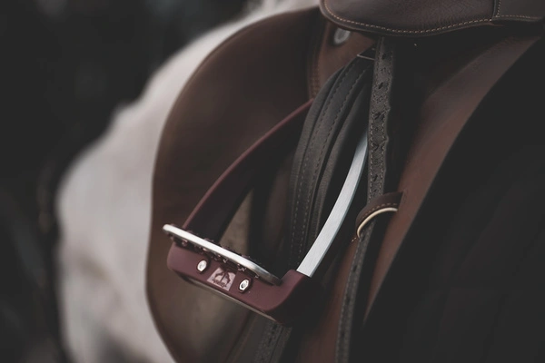 Strzemiona Veredus Vita Stirrup Steel1 - bordowe
