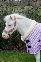 Kentucky derka stajenna Show Rug Sammy 160 g - różowa w koniki