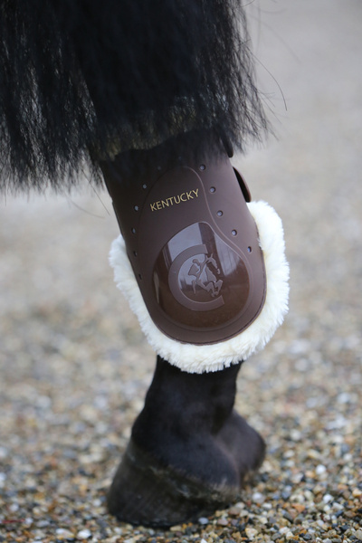 Kentucky ochraniacze Sheepskin Elastic - brązowe