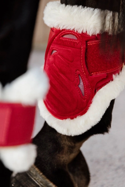 Kentucky Ochraniacze Vegan Sheepskin Young Horse Fetlock Velvet na zadnie nogi - czerwone