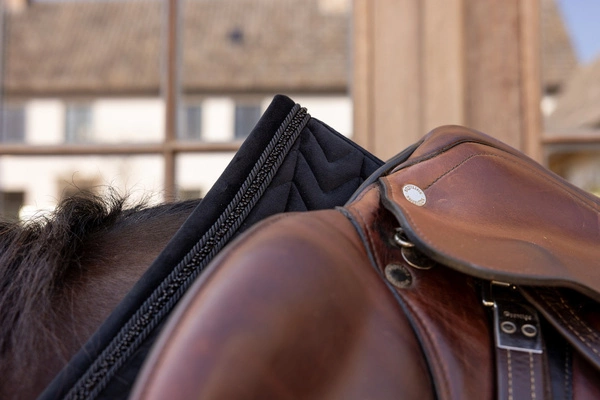 Kentucky czaprak Velvet Mini Pearls - czarny