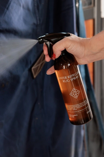Wodoodporny spray do impregnacji derek Water Repellent Rug Spray 500 ml - Kentucky Grooming Deluxe