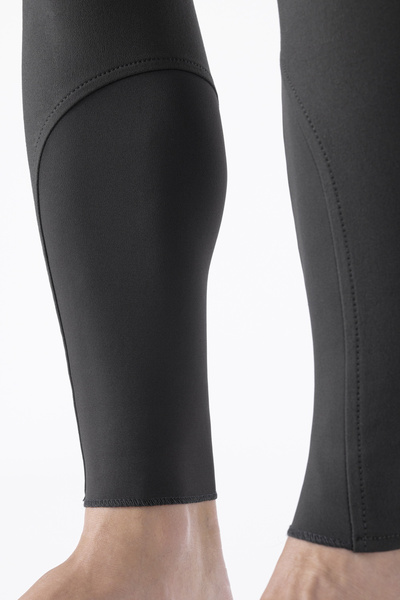 Męskie bryczesy Equiline Willow lej kolanowy X-Grip - czarne
