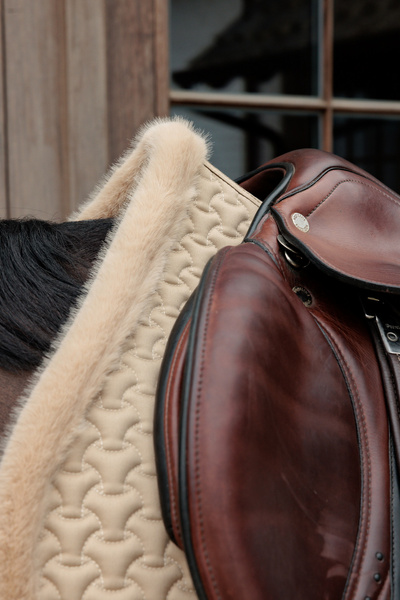 Kentucky czaprak Fake Fur Plaited Quilt - beżowy