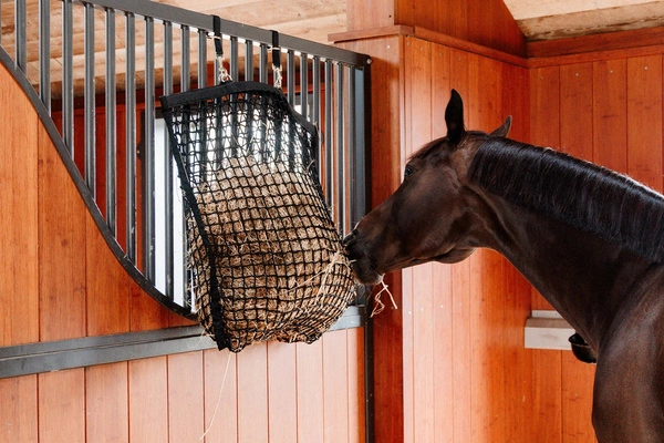 Siatka na siano Kentucky Square Haynet with Easy Fill