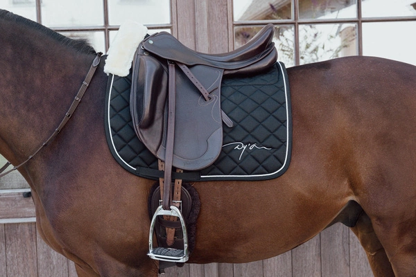 Czaprak Dy'on Skin Friendly - czarny