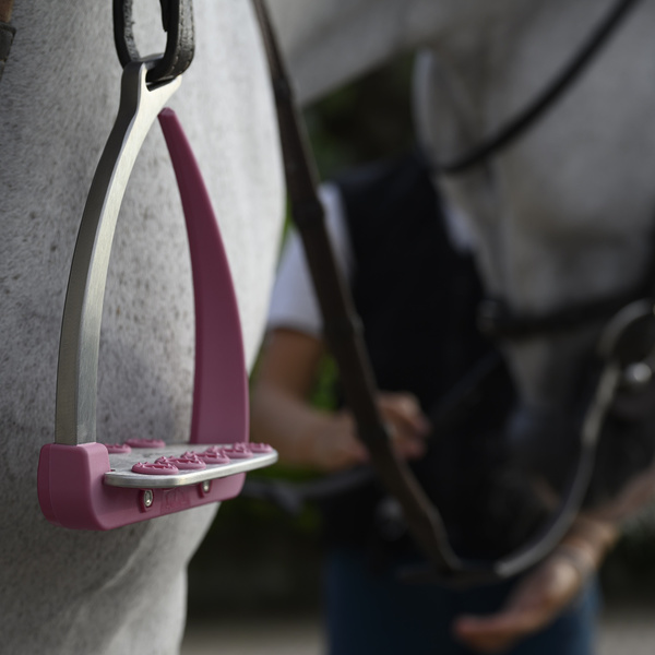 Strzemiona Veredus Vita Stirrup Steel1 - jasny róż