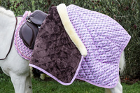Kentucky derka stajenna Show Rug Sammy 160 g - różowa w koniki