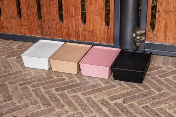 Pudełko na paszę z pokrywką 3,5 L Kentucky - czarne