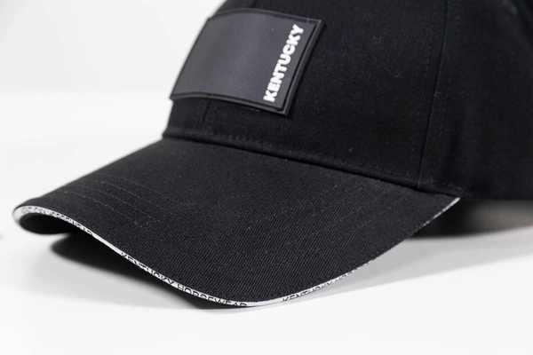 Kentucky czapka Rubber Logo - czarna