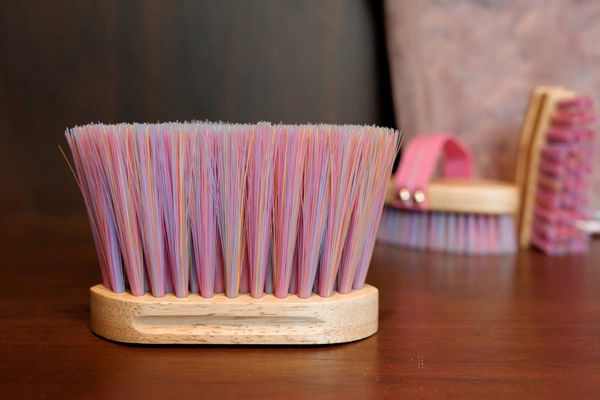 Szczotka z długim włosiem do sierści Sammy Kids Pony Kentucky Grooming Deluxe - różowa