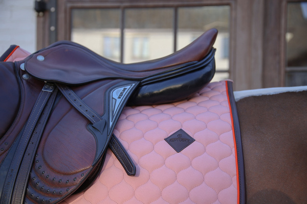 Kentucky czaprak Onion Quilt Neon Leather - pudrowy róż
