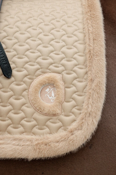 Kentucky czaprak Fake Fur Plaited Quilt - beżowy