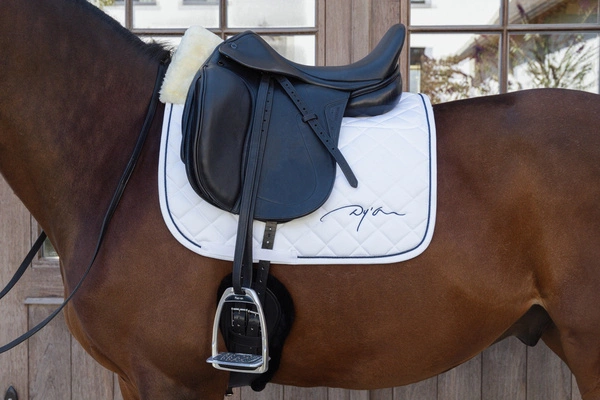 Czaprak Dy'on Skin Friendly - biały