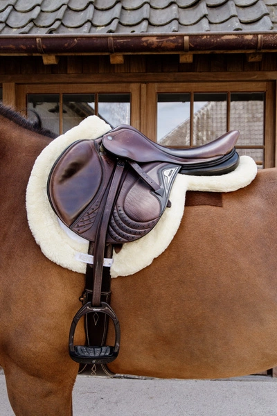 Kentucky czaprak Hunter - biały