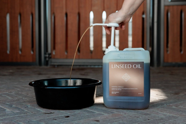 Olej lniany 5 L - Kentucky Grooming Deluxe