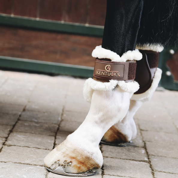 Kentucky ochraniacze Sheepskin Young Horse - brązowe