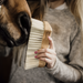 Miękka szczotka ze średniej długości włosiem - Kentucky Grooming Deluxe