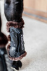 Kentucky Bamboo Vegan Sheepskin Tendon Boots Elastic na przednie nogi - czarne z brązowym futerkiem