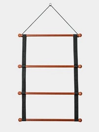 Drewniany wieszak na czapraki Equiline - czarny