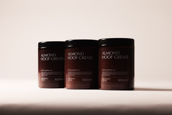Smar do kopyt Almond Hoof Grease 1 L - Kentucky Grooming Deluxe 