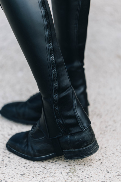 Czapsy Classic Comfort Half Chaps Dy'on - czarne