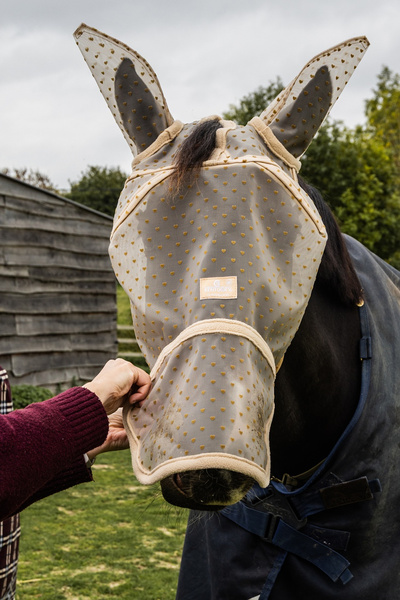  Kentucky Fly Mask Heart - maska na owady - beżowa