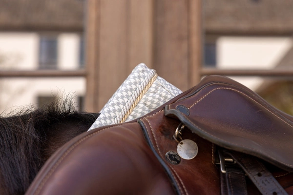 Kentucky czaprak Velvet Printing - szary/biały