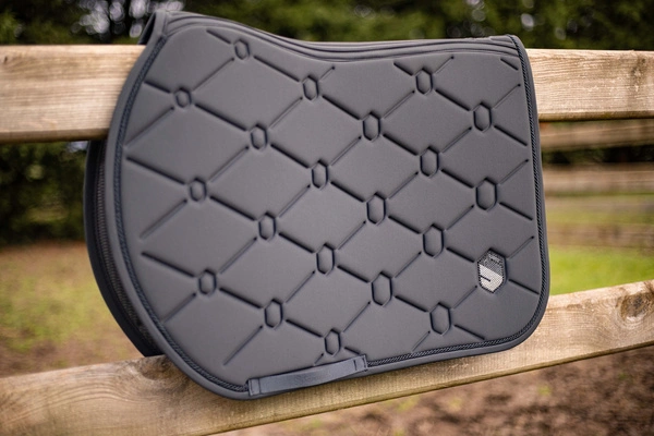 Czaprak Samshield SpineShield Jump Swarovski - antracytowy