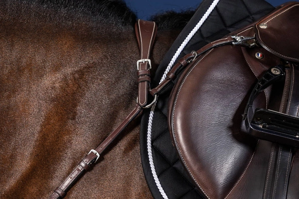 Anatomiczny skórzany napierśnik Dy'on US Jumping