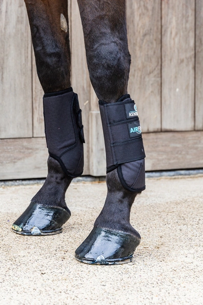 Kentucky ochraniacze na przód Eventing Boots 3D Air Flow - czarne