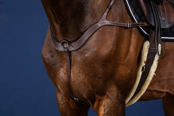 Anatomiczny skórzany napierśnik Dy'on US Jumping - czarny