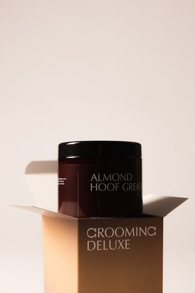 Smar do kopyt Almond Hoof Grease 1 L - Kentucky Grooming Deluxe 