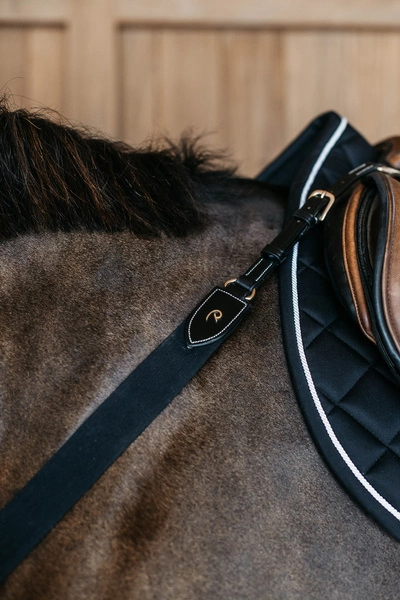 Elastyczny napierśnik Dy'on New English