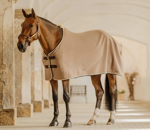 Derka wełniana Kentucky Fleece Rug Show Vegan Wool - beżowa