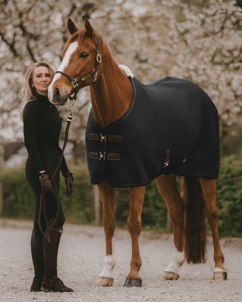 Derka 4D Spacer Cooler Sheet - czarna