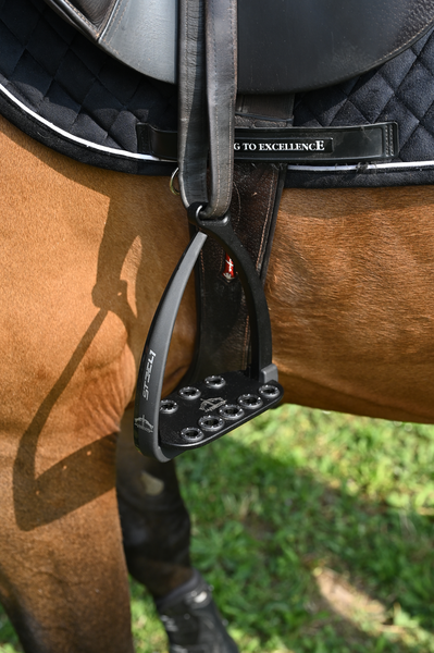 Strzemiona Veredus Vita Stirrup Steel1 Dark - czarne